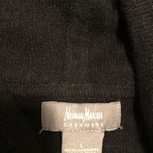 Cashmere hooded sweater